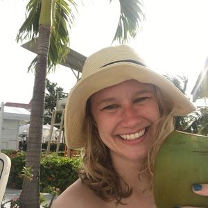 Meet your Posher, Ememily